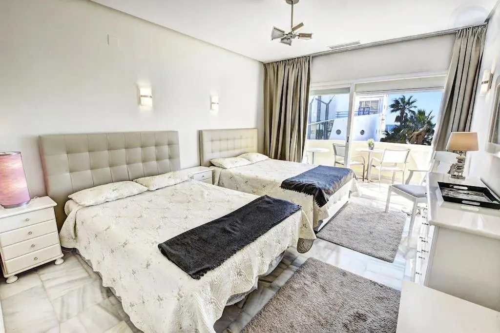 Beach House 1 Benalmadena Apartment