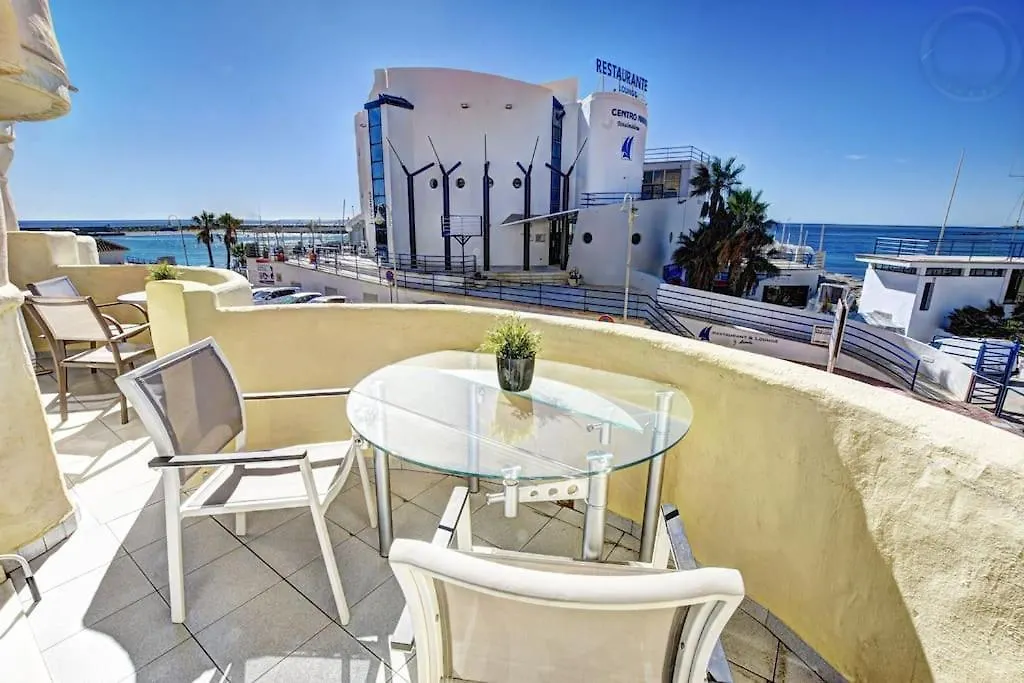 Beach House 1 Benalmadena 0*,